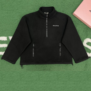 미우미우 자수 로고 오버사이즈 플리스 반집업 스웨트셔츠