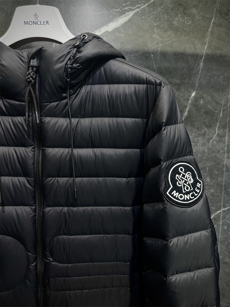 몽클레어 Xiaoxu 샤오수 다운 패딩 자켓