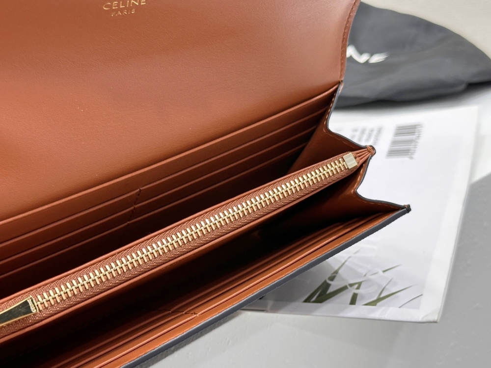 셀린느 트리오페 플랩 장지갑