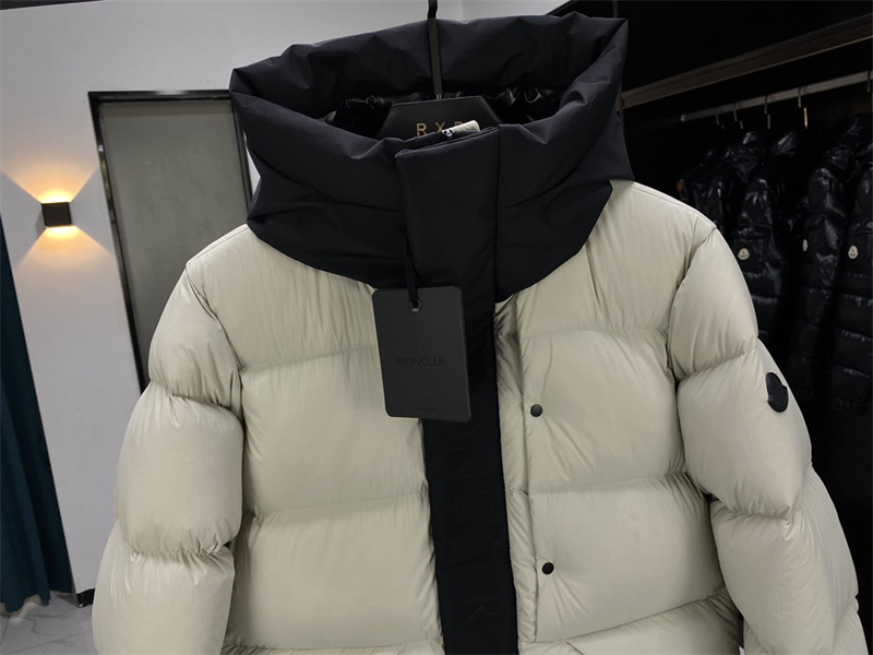 몽클레어 Madeira 마데이라 숏 다운 패딩 자켓