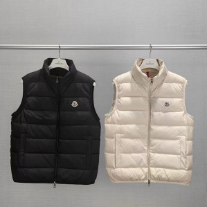 몽클레어 콘트린 Contrin 다운 패딩 베스트