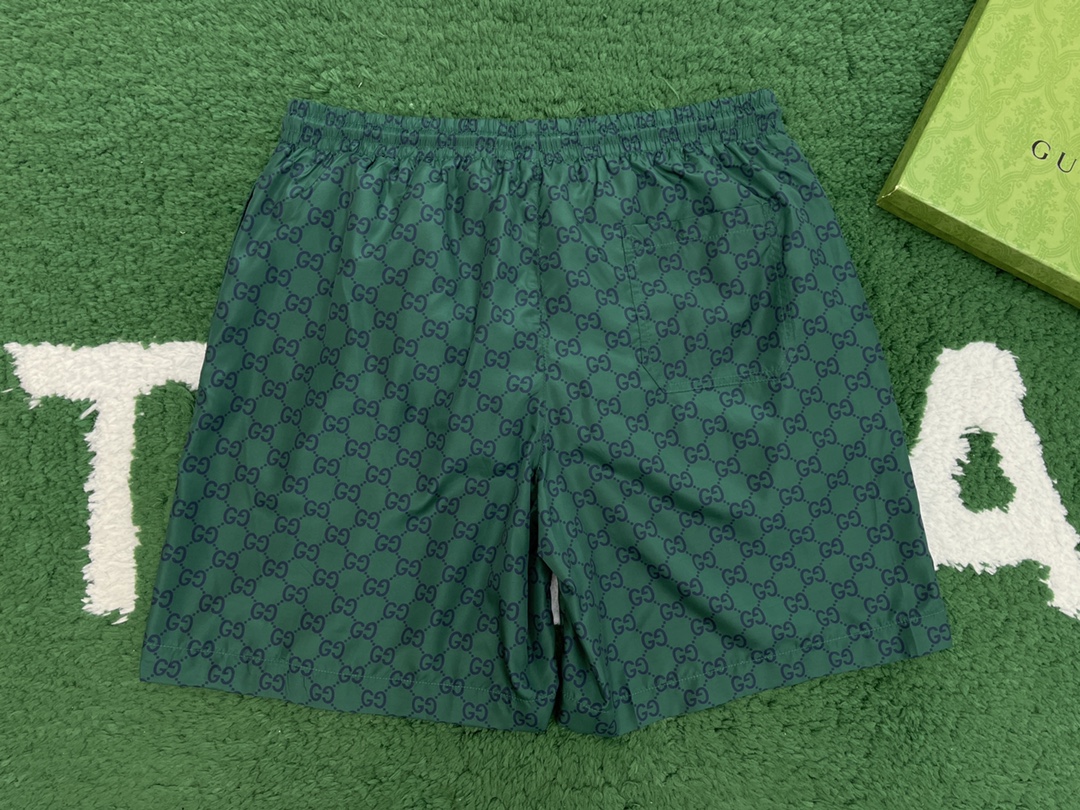 구찌 그린 GG 로고 프린트 나일론 스윔 쇼츠