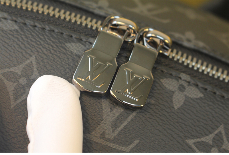 루이비통 디스커버리 백팩 PM 이클립스 모노그램 M43186