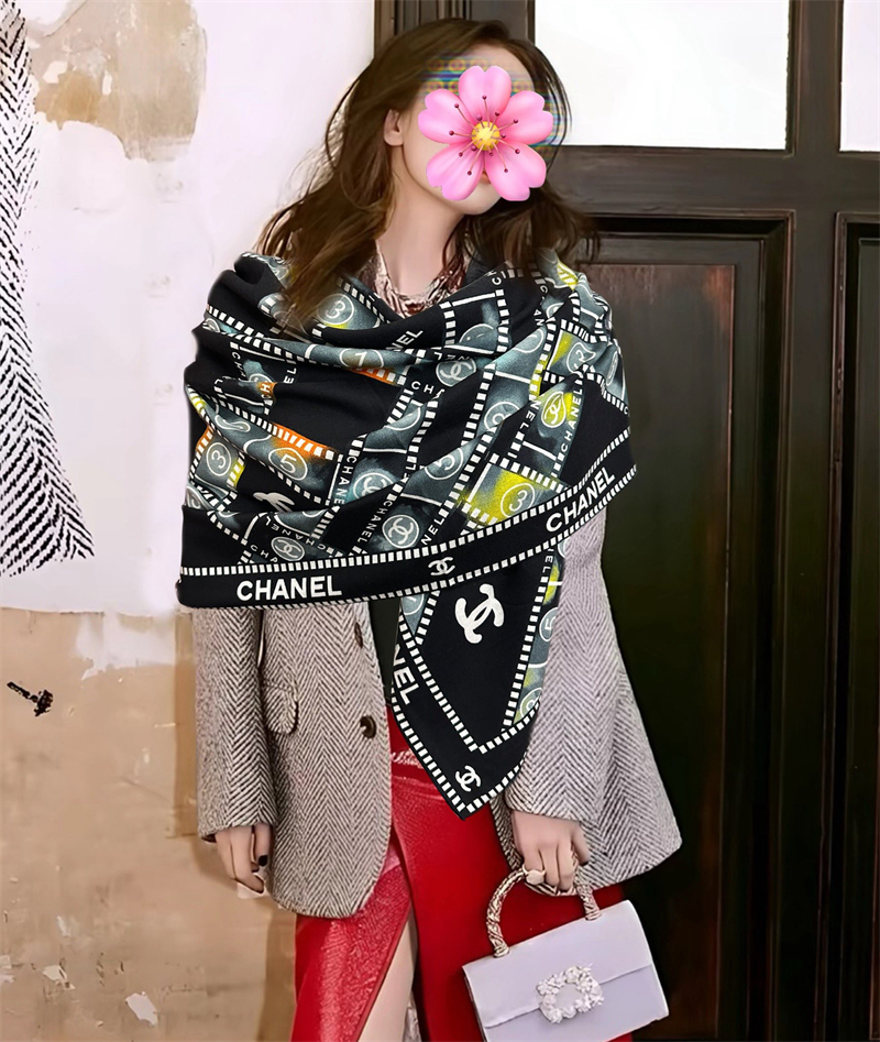 샤넬 스퀘어 스카프 머플러