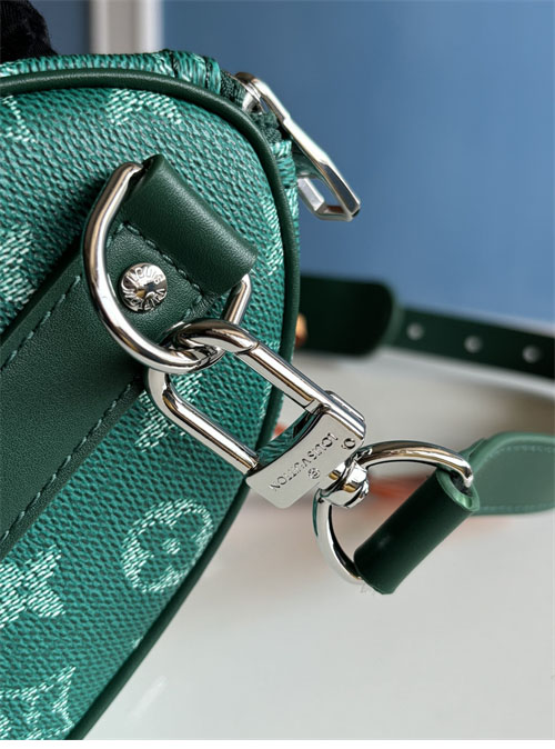 루이비통 반둘리에 25 키폴 헤리티지 모노그램 M12684