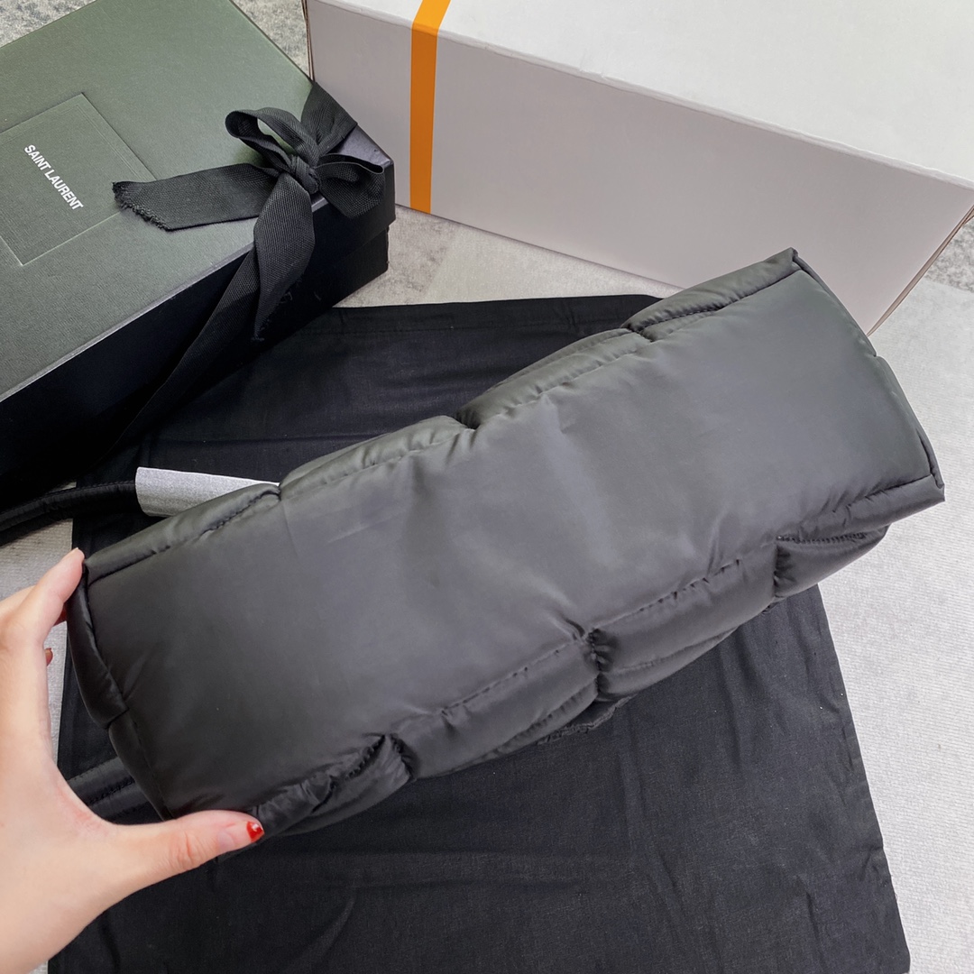 생로랑 에코 나일론 YSL 푸퍼 메신저 백 34*27*12CM