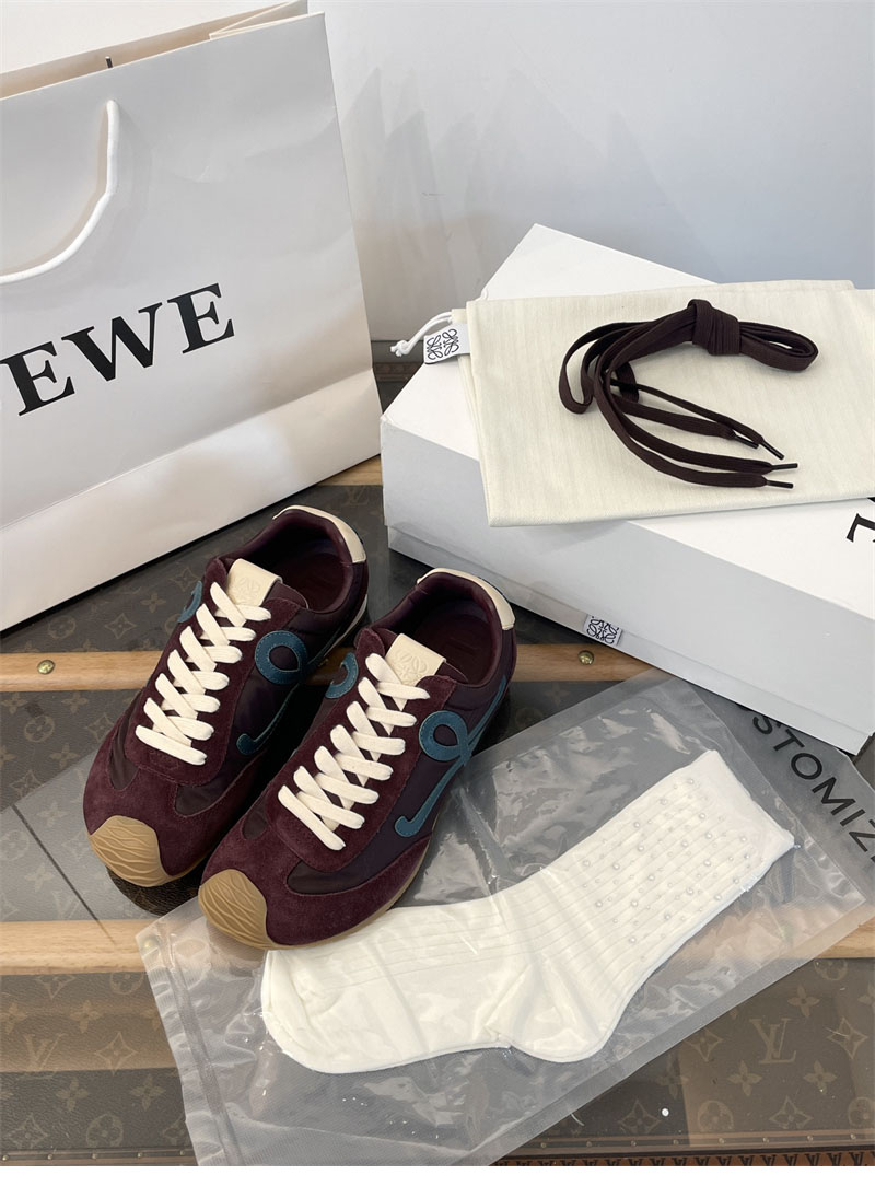 로에베 발레 러너 2.0 스니커즈