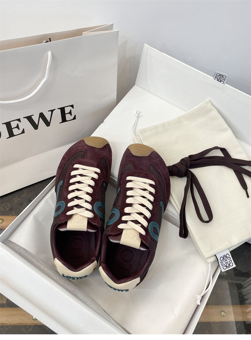 로에베 발레 러너 2.0 스니커즈