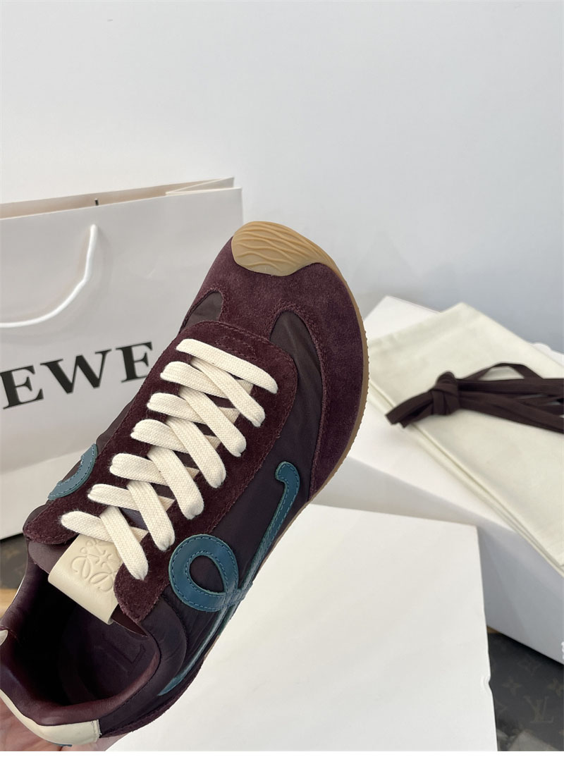 로에베 발레 러너 2.0 스니커즈