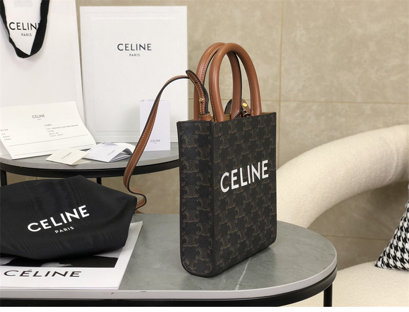 셀린느 미니 버티컬 카바스 토트백 트리옹프 캔버스