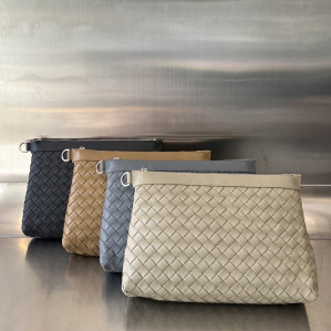 보테가베네타 미디엄 인트레치아토 지퍼 파우치 클러치백 “ 4 COLOR ”