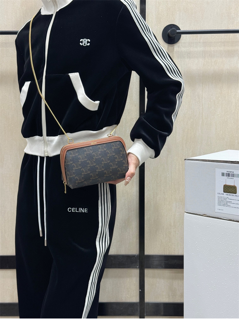 셀린느 트리옹프 미니 체인 월렛 크로스백