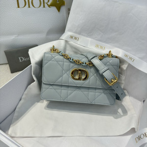 디올 미스 카로 미니 백 클라우드 블루 매크로까나쥬