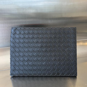 Bottega Veneta Intrecciato Half Zip Pouch