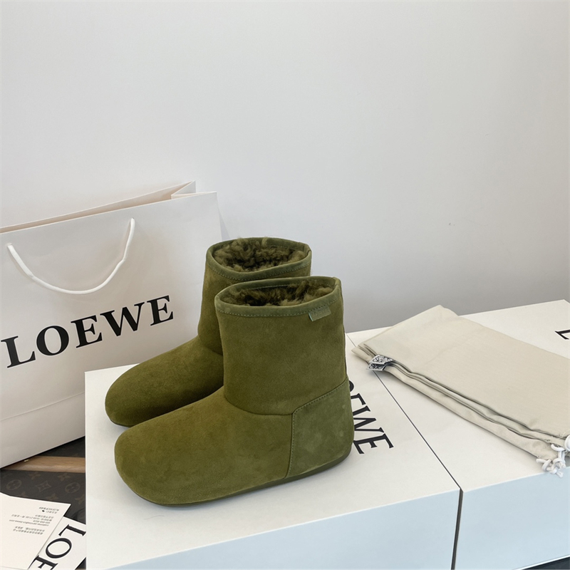 로에베 로고 스웨이드 앵클 부츠