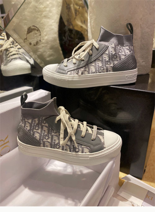 디올 오블리크 워크 앤 디올 하이탑 스니커즈