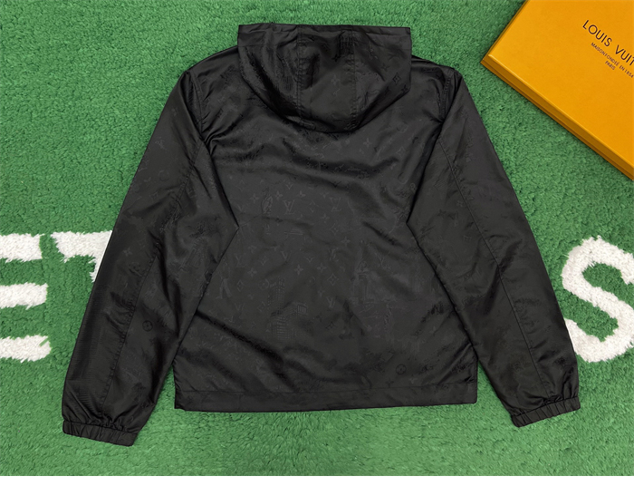 루이비통 나일론 윈드브레이커