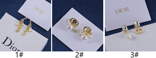 디올 쁘띠 Petit CD 귀걸이