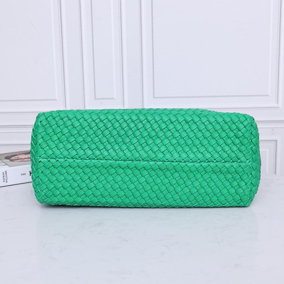 보테가 베네타 Cava Medium