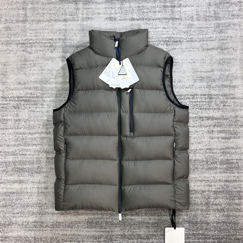 몽클레어 Matt 매트 다운 패딩 베스트 조끼