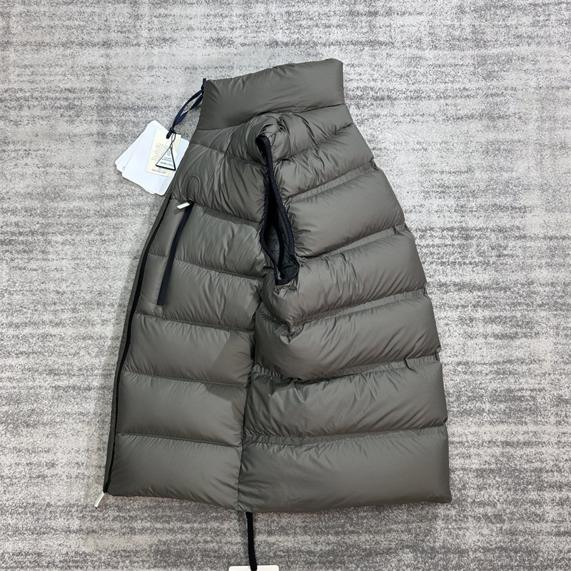 몽클레어 Matt 매트 다운 패딩 베스트 조끼