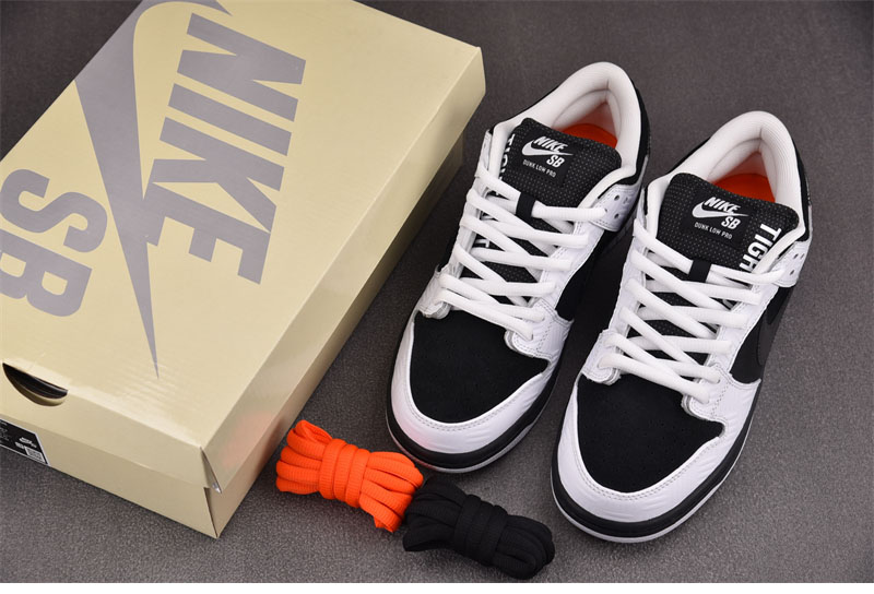 나이키 x 타이트부스 SB 덩크 로우 프로 블랙 화이트 FD2629-100