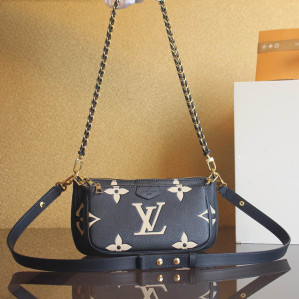 루이비통 멀티 포쉐트 악세수아 앙프렝뜨 모노그램 M45777