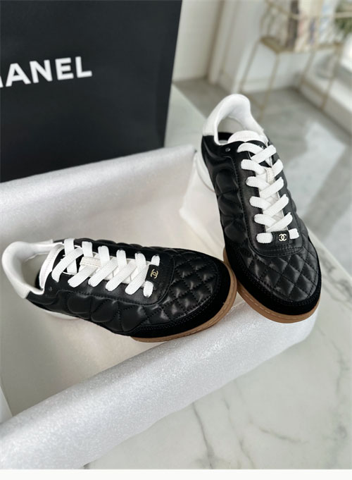 샤넬 24k 퀼팅 스니커즈