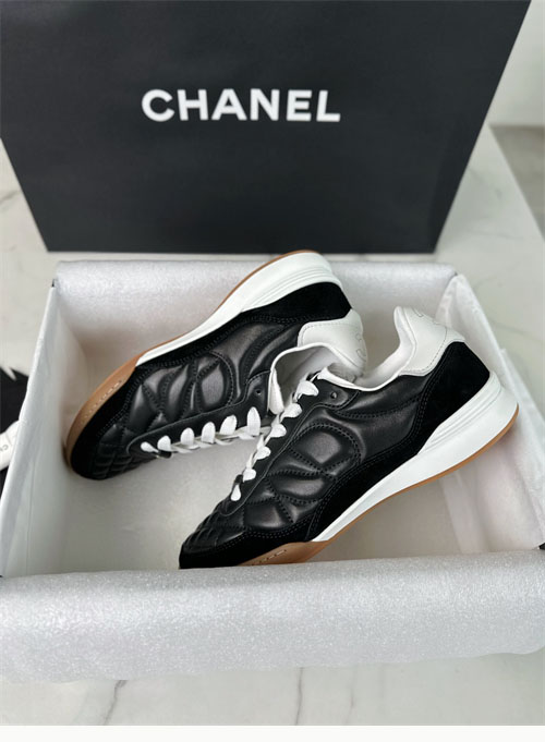 샤넬 24k 퀼팅 스니커즈