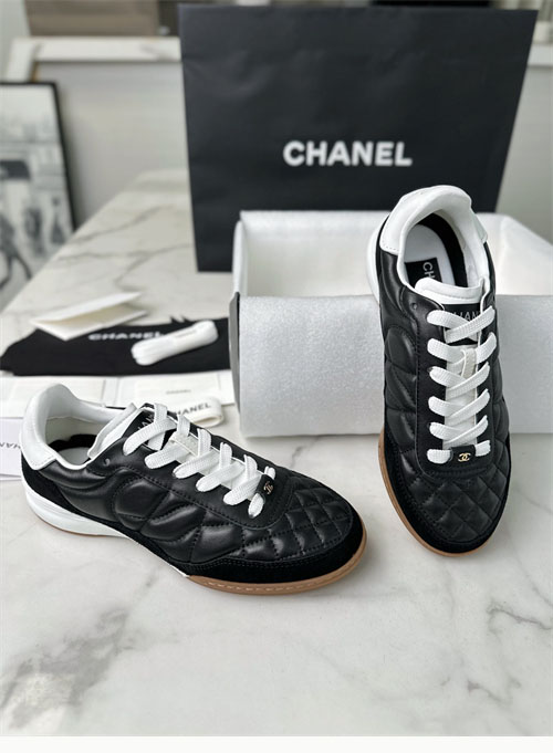 샤넬 24k 퀼팅 스니커즈