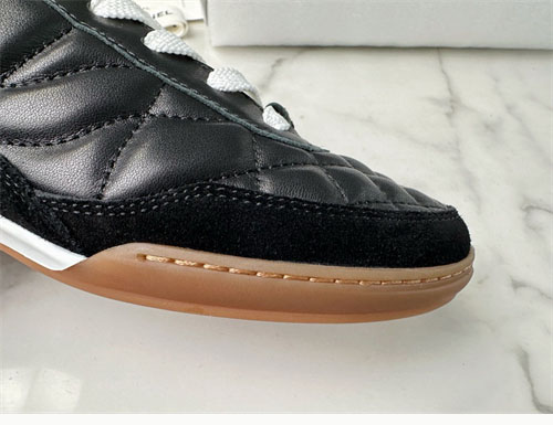 샤넬 24k 퀼팅 스니커즈