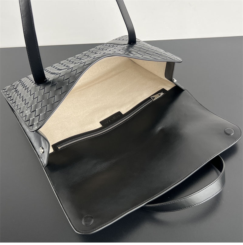 보테가베네타 인트레치아토 포트폴리오 브리프케이스 “ 2 COLOR ”