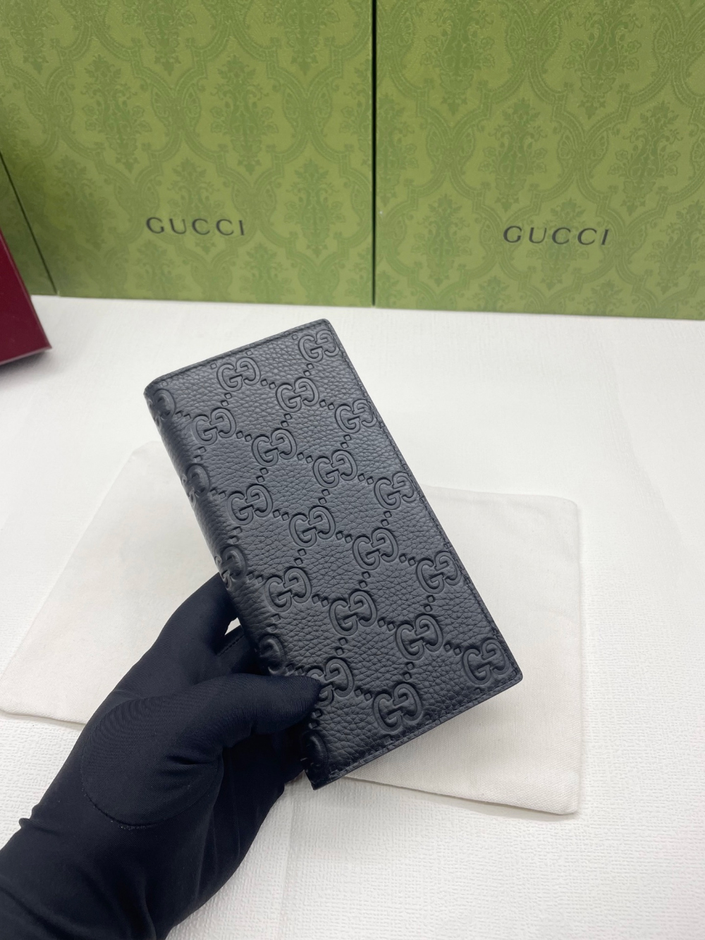 Gucci 835014