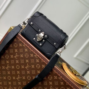 루이비통 소울 트렁크 M11516