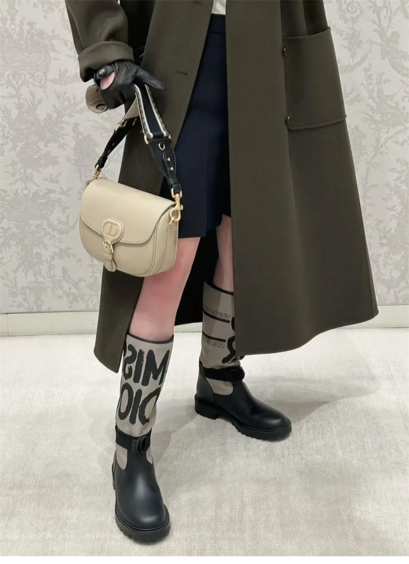 디올 D-Major 앵클 부츠