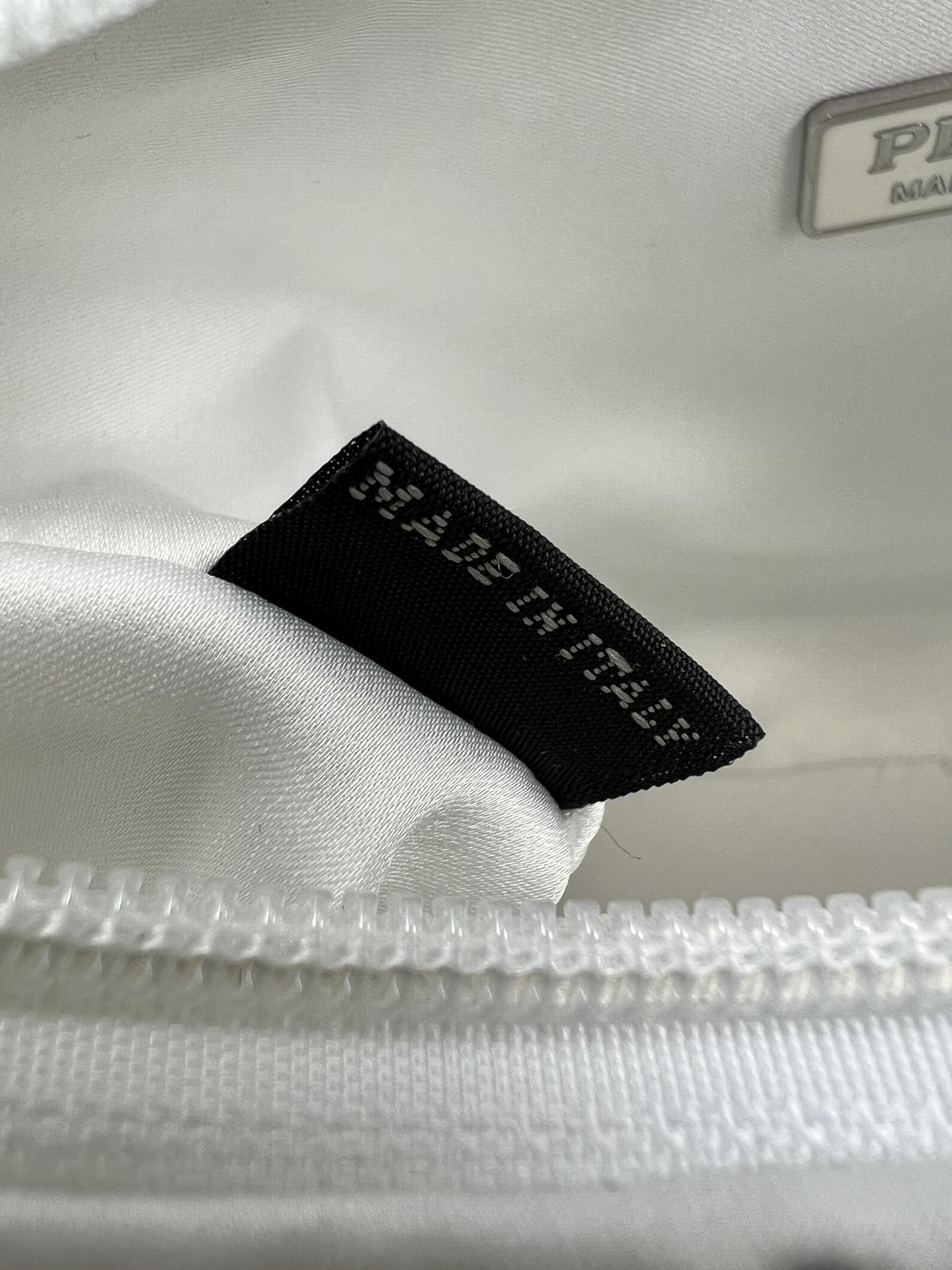 Prada Rhinestones Re - Edition Soulder