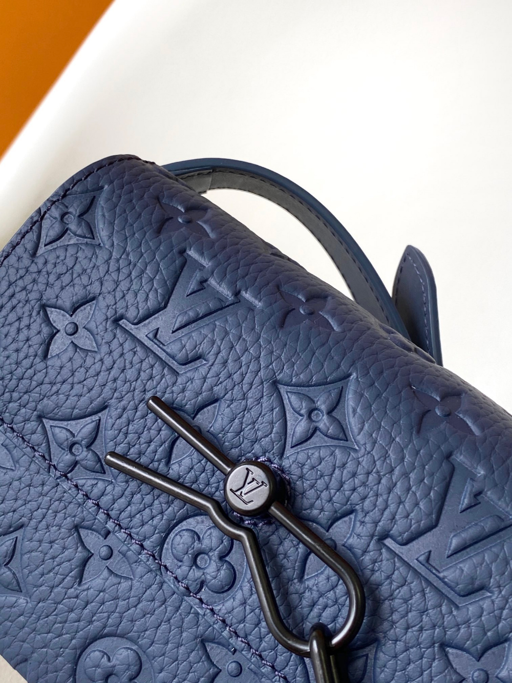 Louis Vuitton Steamer Wearable Wallet Taurillon Monogram