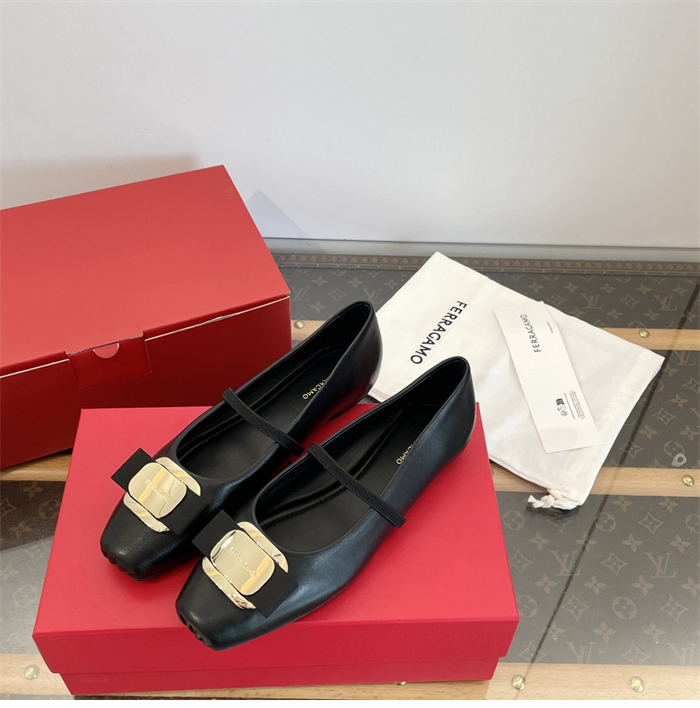 페레가모 뉴 바라 플레이트 발레플랫