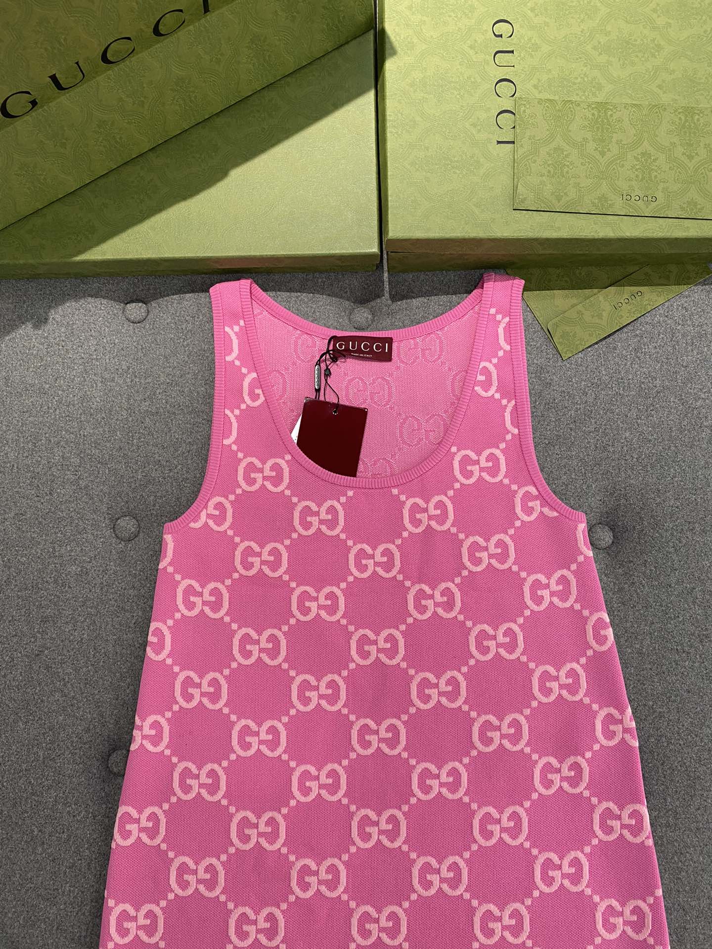 구찌 리도 프리폴 컬렉션 GG 코튼 자카드 슬리브리스 원피스