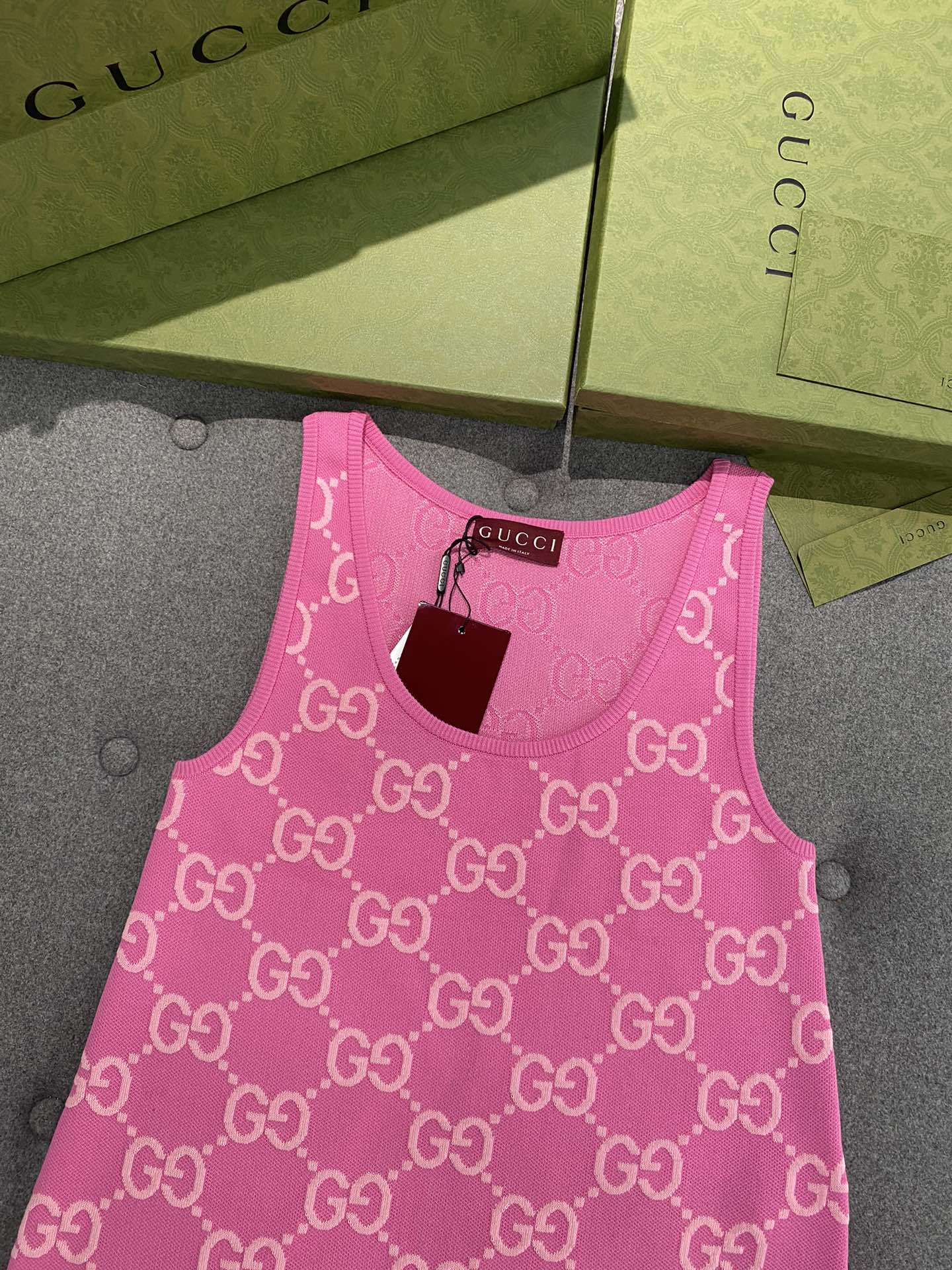 구찌 리도 프리폴 컬렉션 GG 코튼 자카드 슬리브리스 원피스