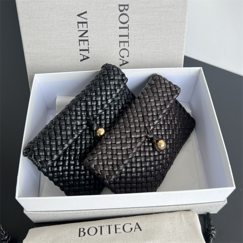 보테가베네타 토스카 클러치 백  “ 2COLOR ”