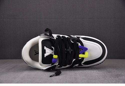 루이비통 트레이너 맥시 DIY 버클 스니커즈