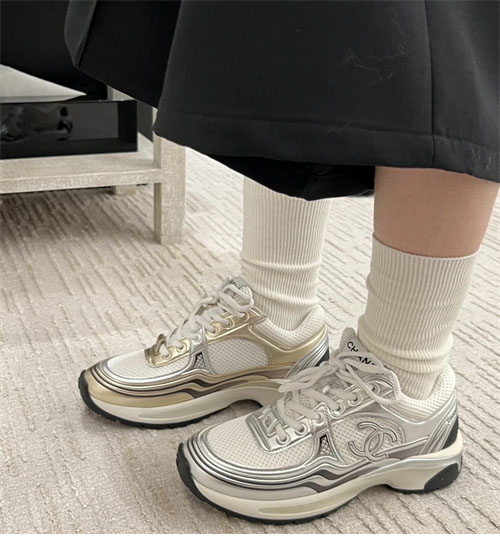 샤넬 24C CC로고 크루즈 스니커즈