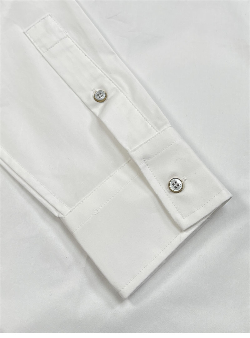 루이비통 엠보스드 포켓 롱 슬리브드 셔츠