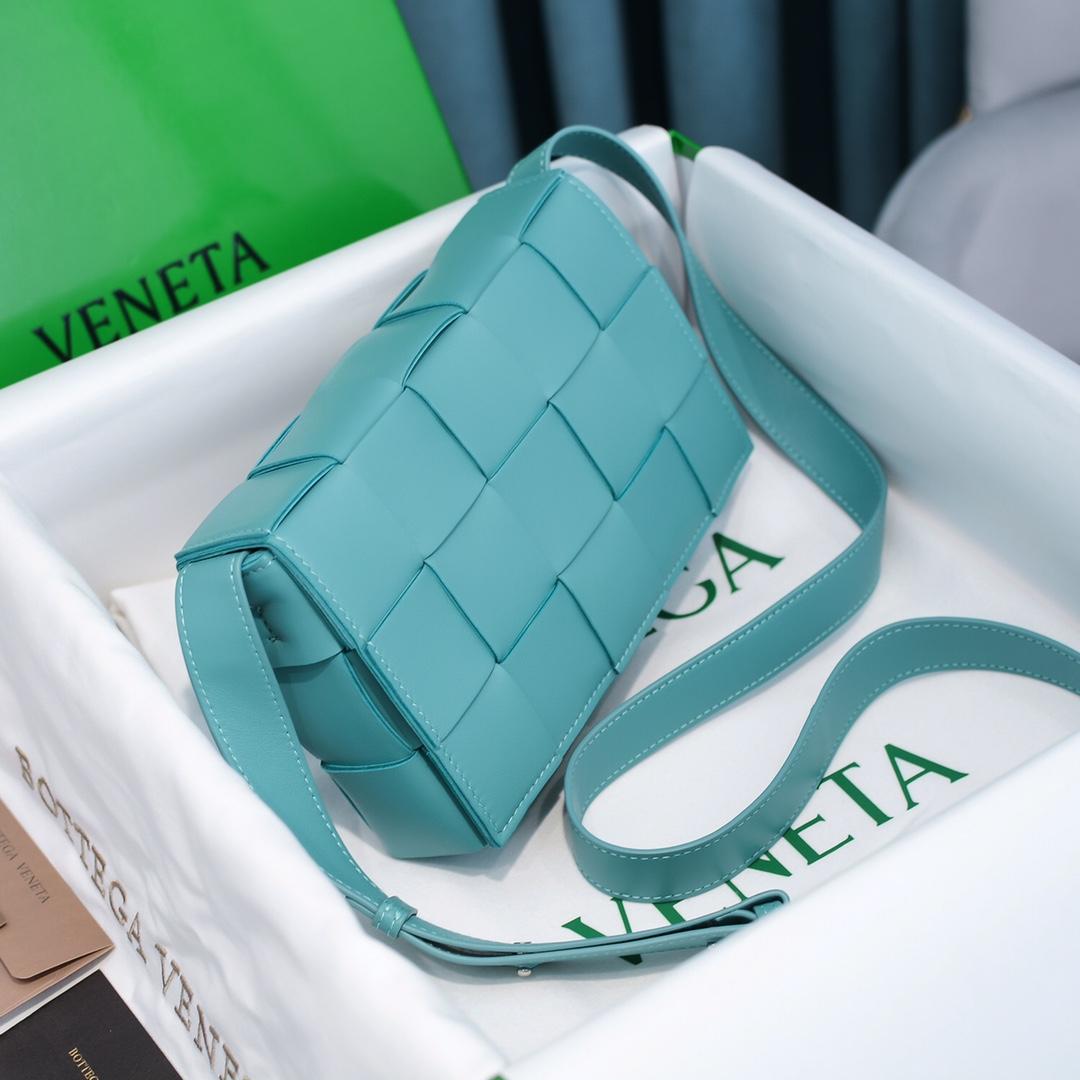 Bottega Veneta Cassette