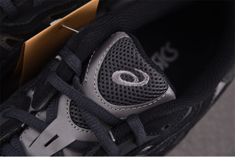 아식스 젤 NYC 그래파이트 그레이 블랙 1201A789-020