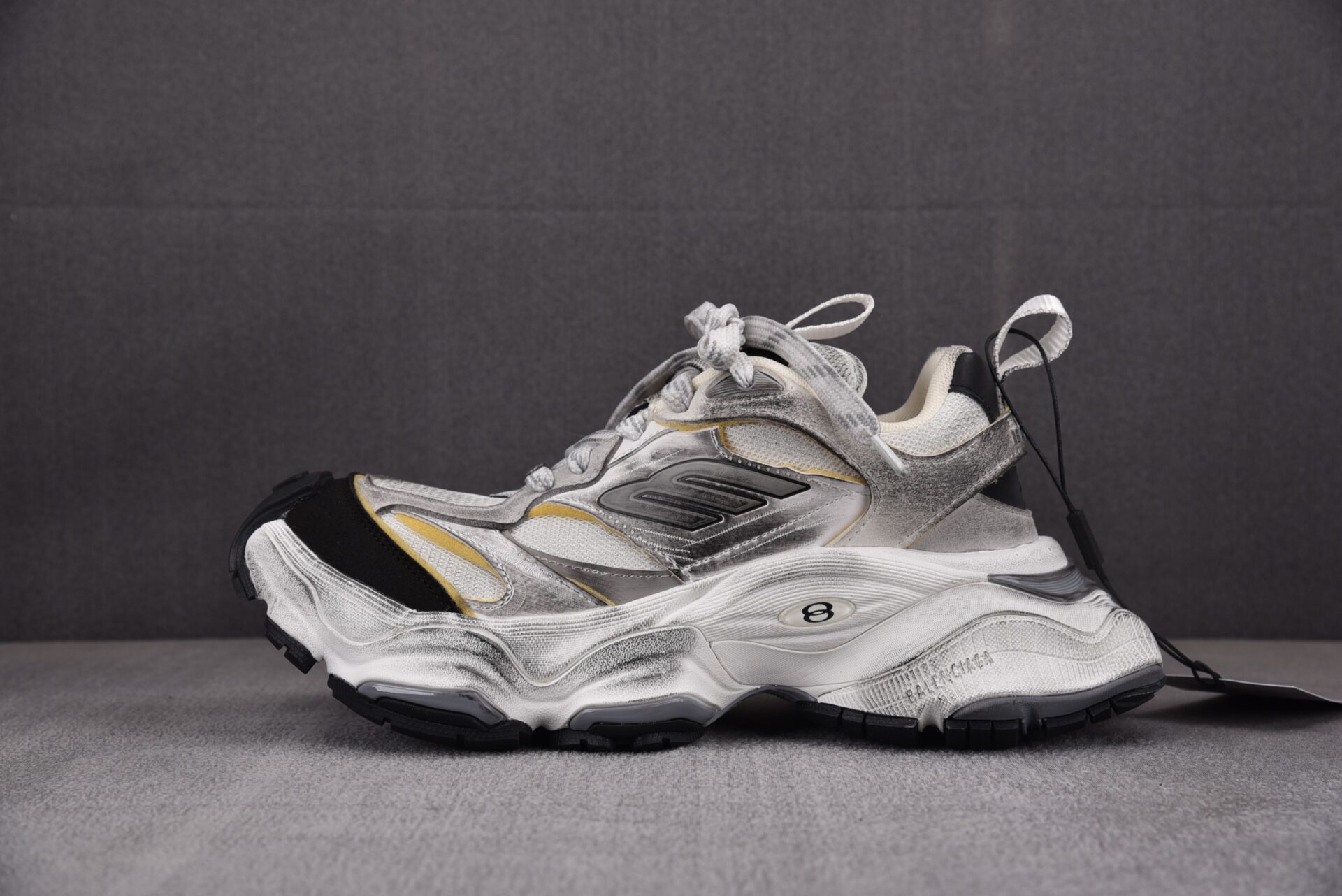 발렌시아가 카고 스니커즈 화이트그레이