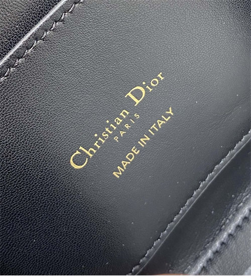 디올 30 몽테인 에비뉴 미듐 탑 핸들백