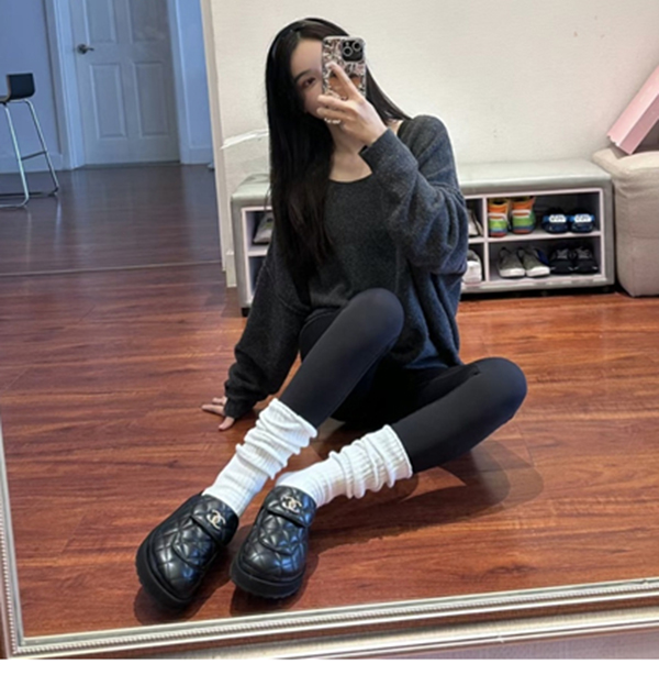 샤넬 24FW 퀼팅 턴락 클로그 뮬