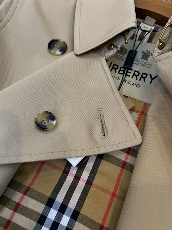 버버리 해리티지 여성용 숏 뉴 켄징턴 트렌치코트 베이지